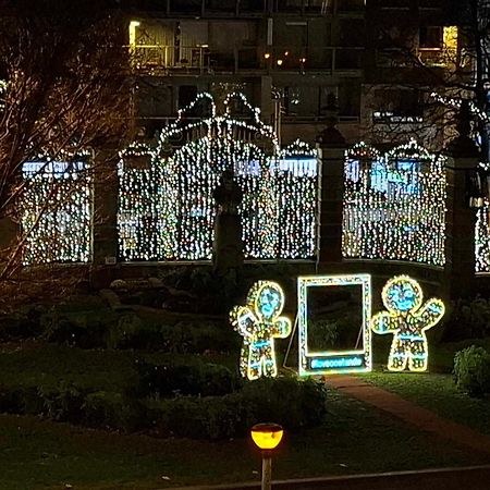 Lichtrijk En Comfortabel Hoekappartement Met Gratis Parking En Zeer Centraal Gelegen - Comme Chez Soi Ostende Exteriér fotografie