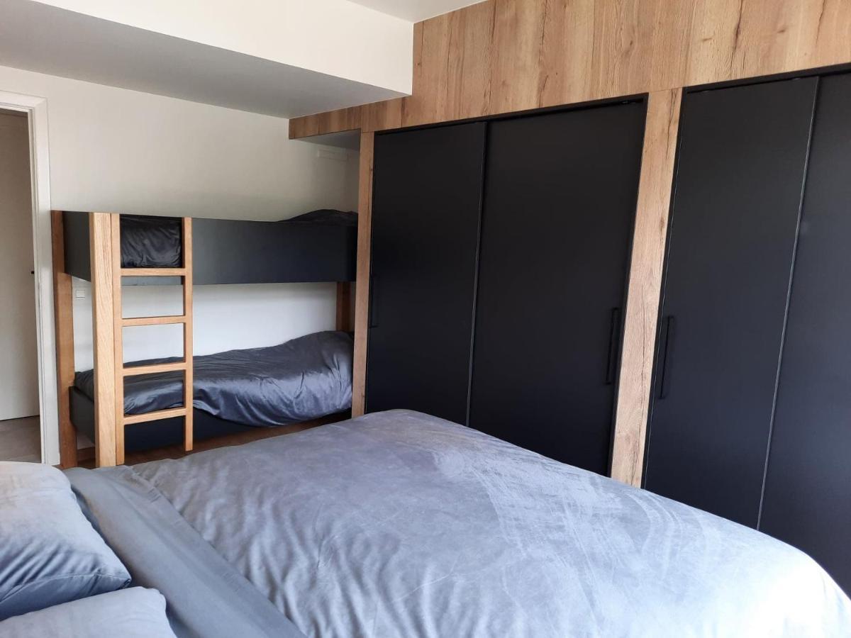 Lichtrijk En Comfortabel Hoekappartement Met Gratis Parking En Zeer Centraal Gelegen - Comme Chez Soi Ostende Exteriér fotografie