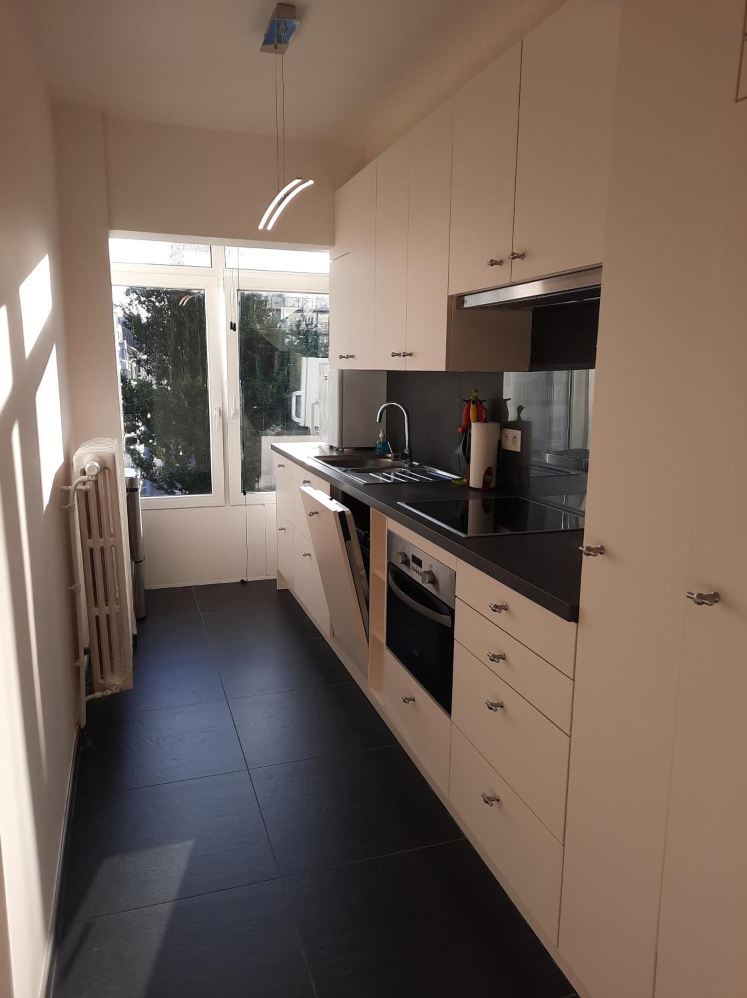 Lichtrijk En Comfortabel Hoekappartement Met Gratis Parking En Zeer Centraal Gelegen - Comme Chez Soi Ostende Exteriér fotografie